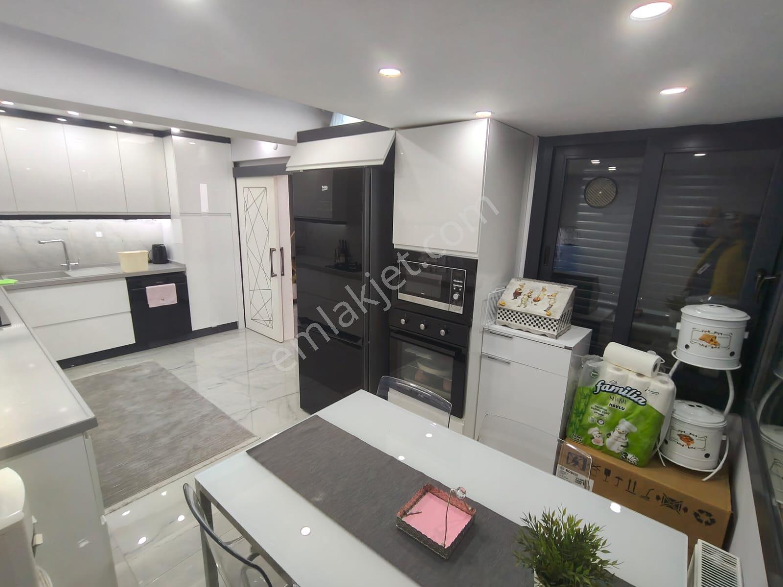 Turyap'tan Gaziemir Beyazevler'de 4+1 Full Tadilatlı Villa - Görsel 28