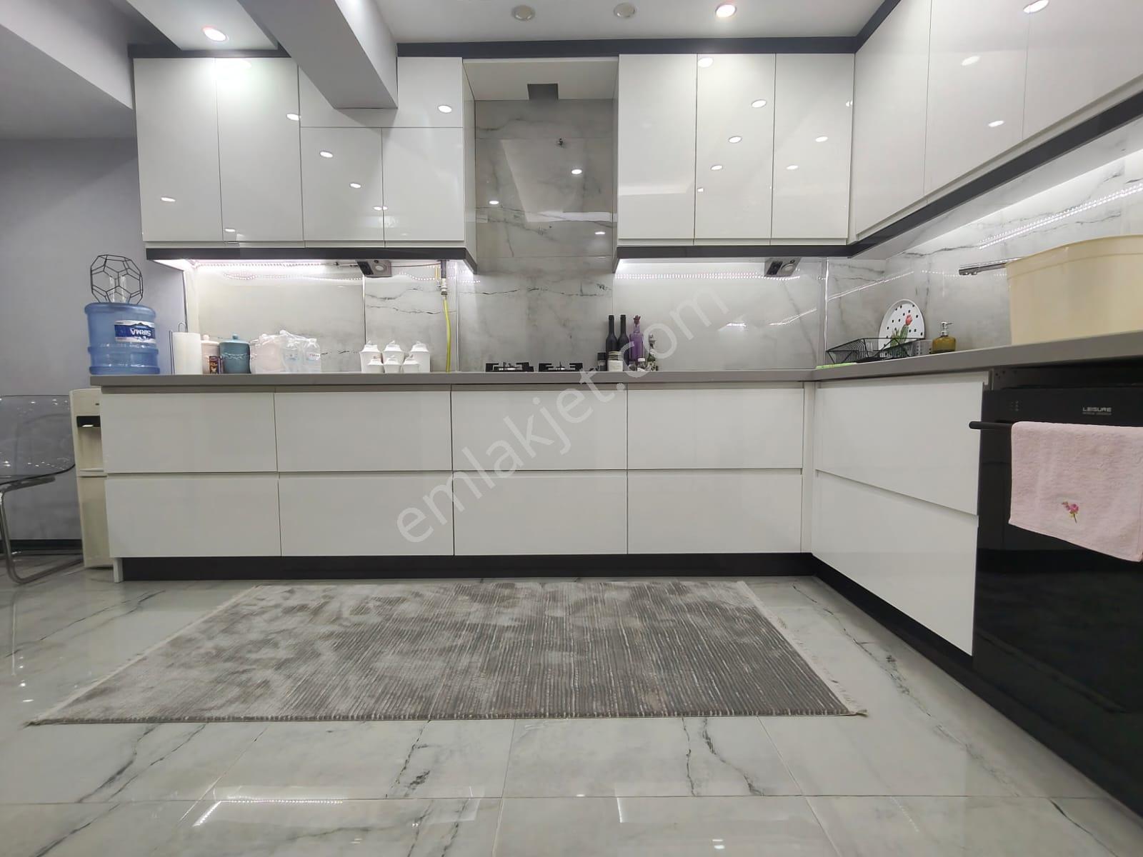 Turyap'tan Gaziemir Beyazevler'de 4+1 Full Tadilatlı Villa - Görsel 27