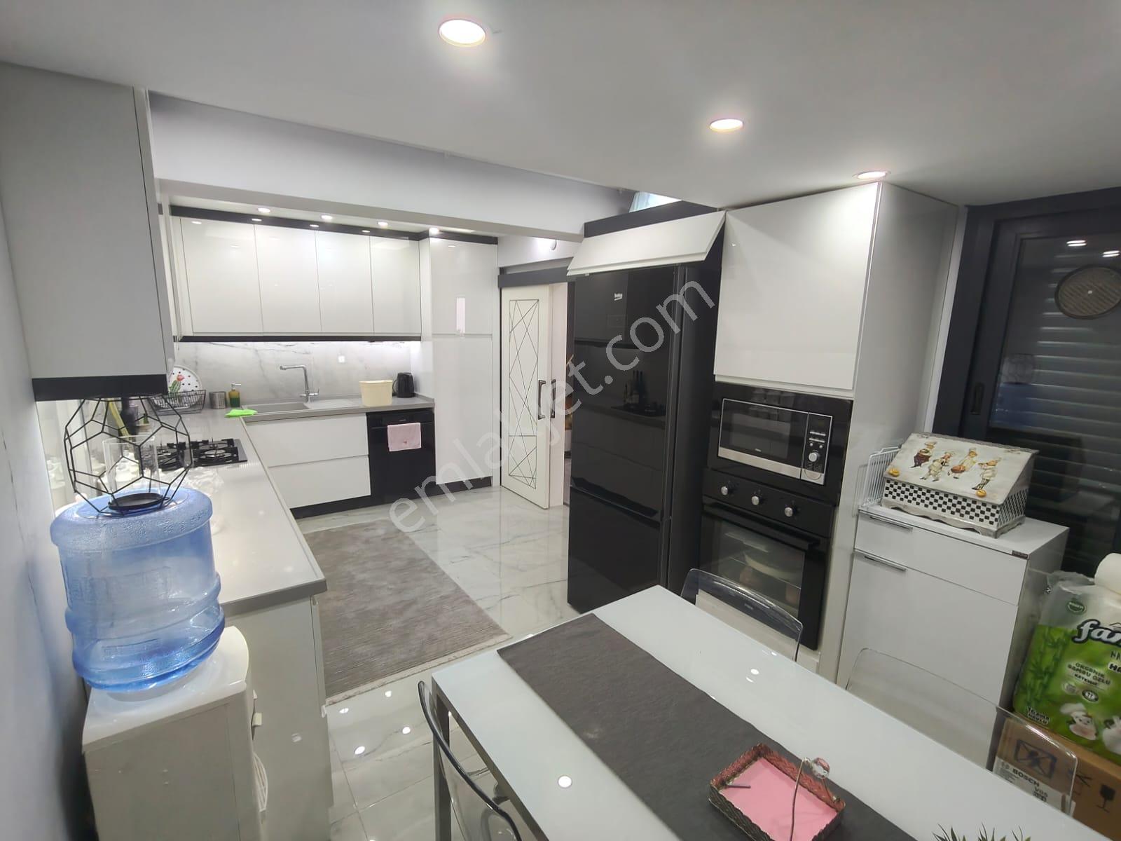 Turyap'tan Gaziemir Beyazevler'de 4+1 Full Tadilatlı Villa - Görsel 26