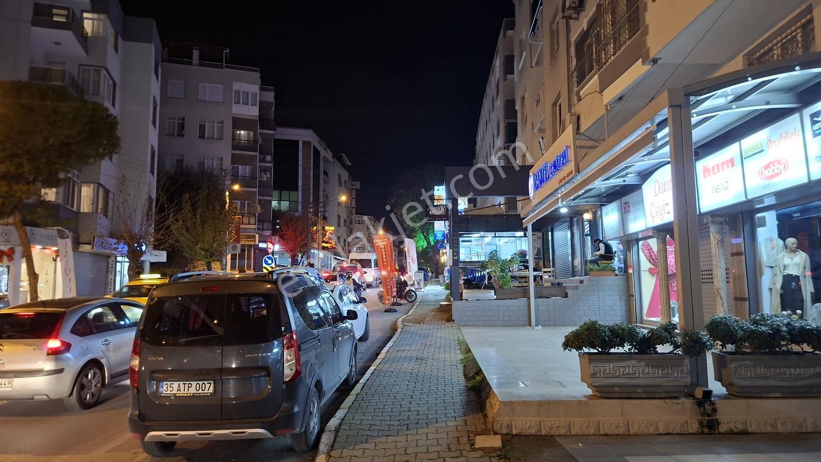 Valirahmibey Mah. Cadde Üstünde 70 M2 Satılık İşyeri - Görsel 13