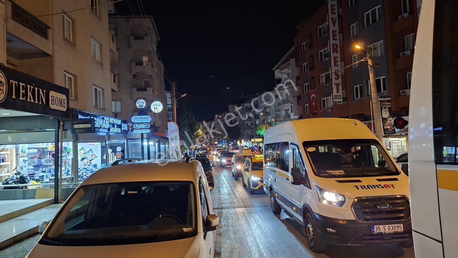 Valirahmibey Mah. Cadde Üstünde 70 M2 Satılık İşyeri - Görsel 14