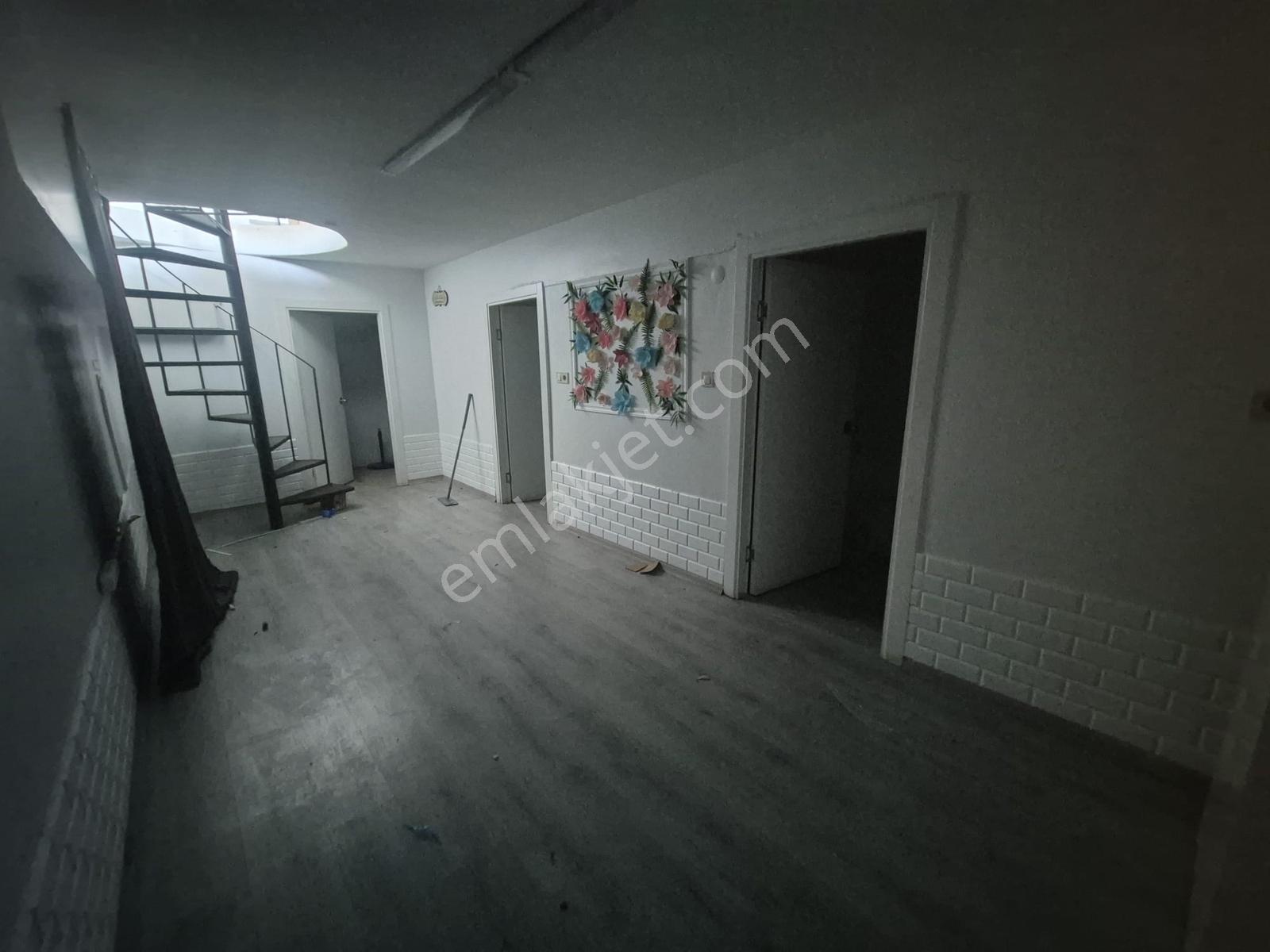 Buca / Şirinyer'de Merkezi Konumda 3 Katlı 90 M2 Kiralık Dükkan - Görsel 26