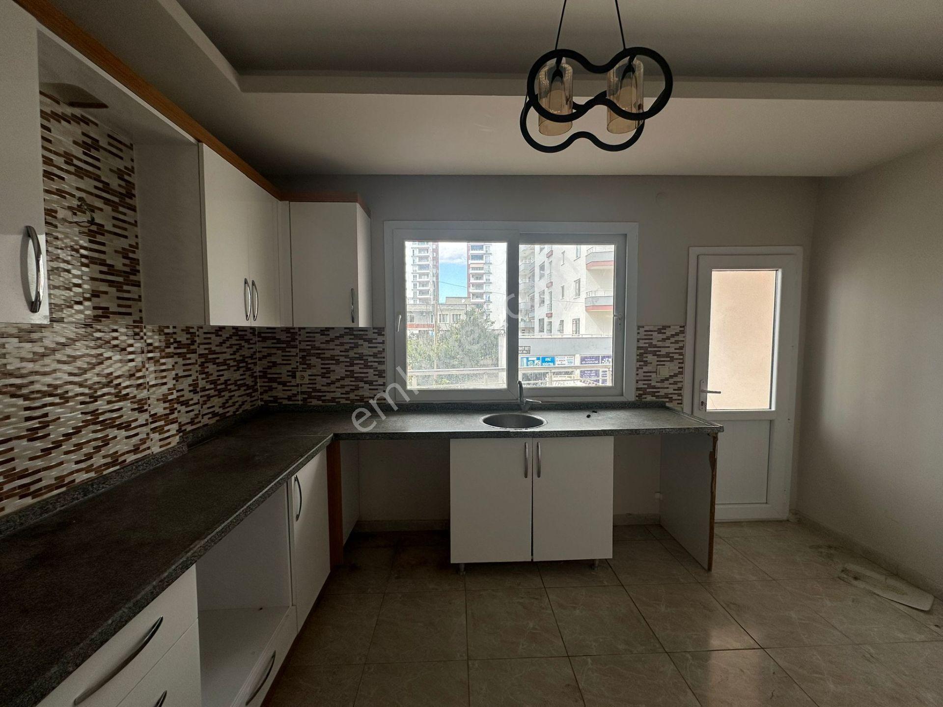 Erdemli Alata'da Satılık 3+1 Daire, 130m² Net, Kullanıma Hazır - Görsel 3