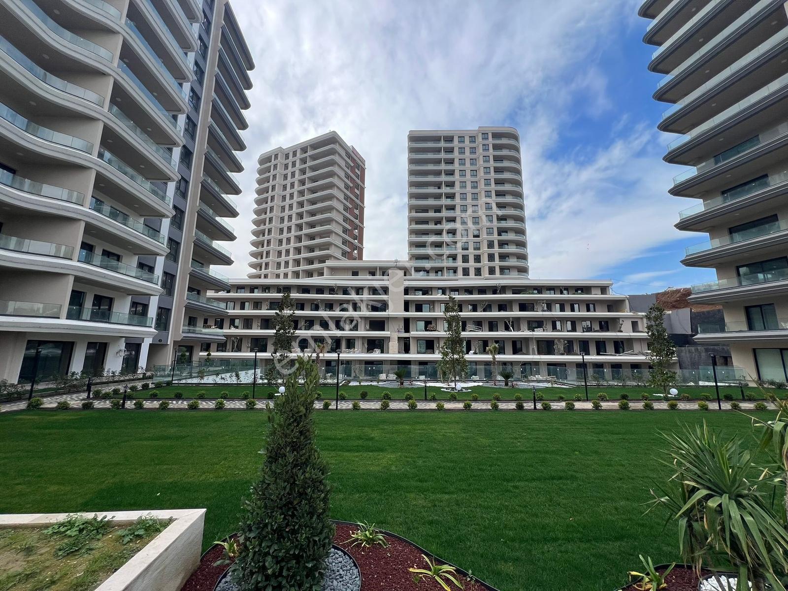 Nova'dan Mirnas Bahçeşehir'de Eşyalı Havuz Cephe 1+1 Satılk - Görsel 10