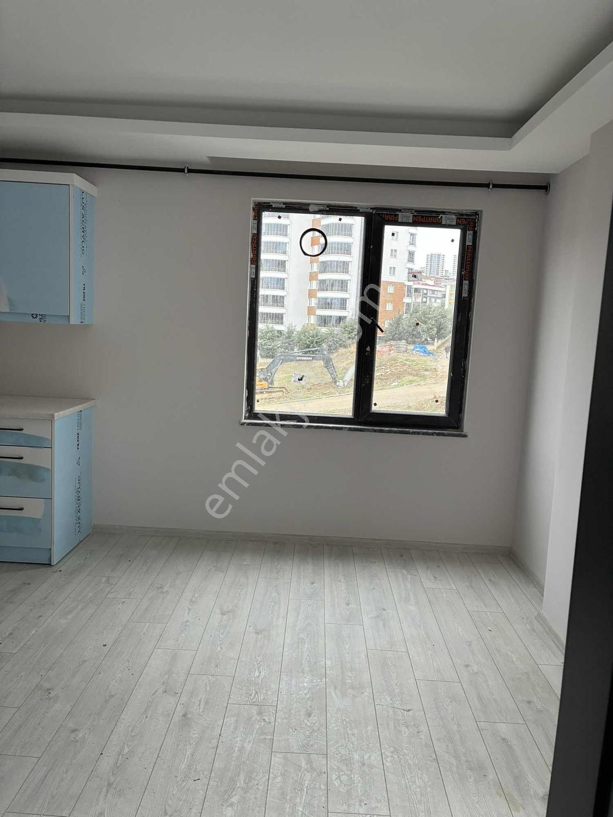 Bulut Emlaktan İstiklalde Tramvaya Yakın 1+1 Satılık Daire - Görsel 8