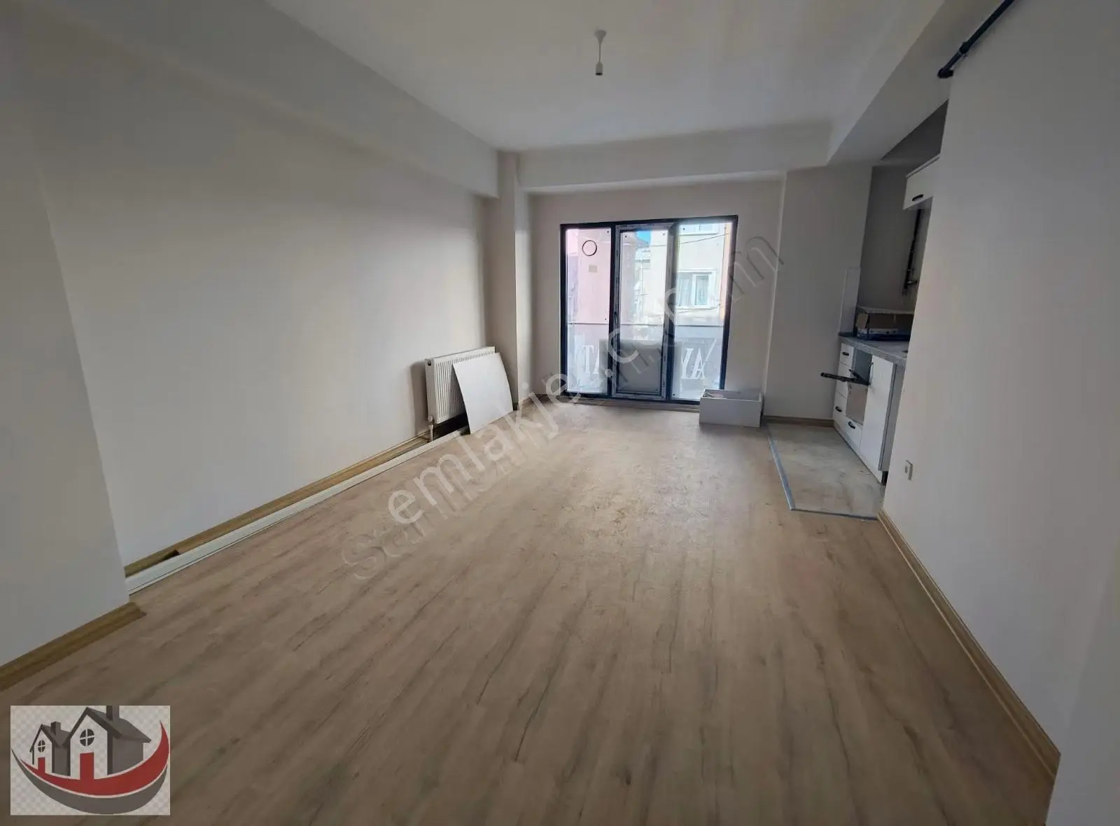 Güneyden Karanlık Odasız 2+1.80m2 Sıfır Y.giriş Daire