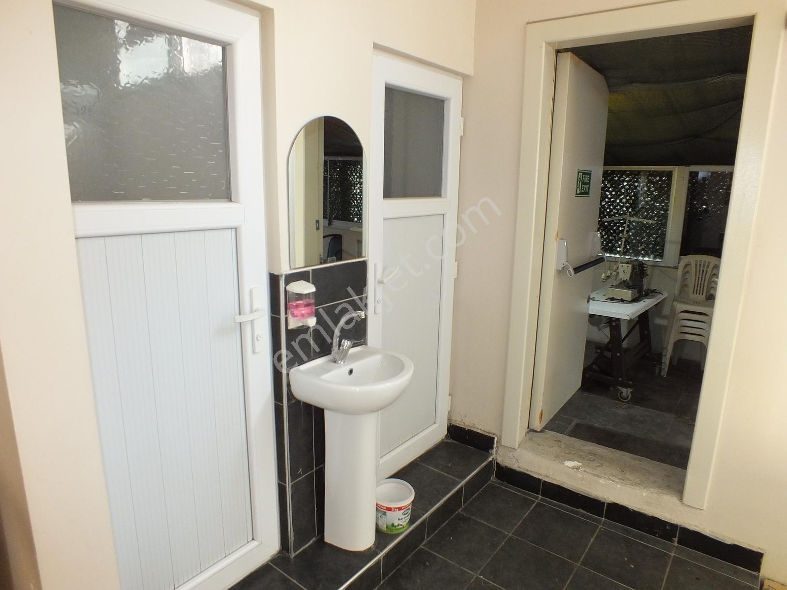Pendik Esenler Mah. Kiralık İskanlı 300m2 Mağaza Tekstil Dükkan - Görsel 18