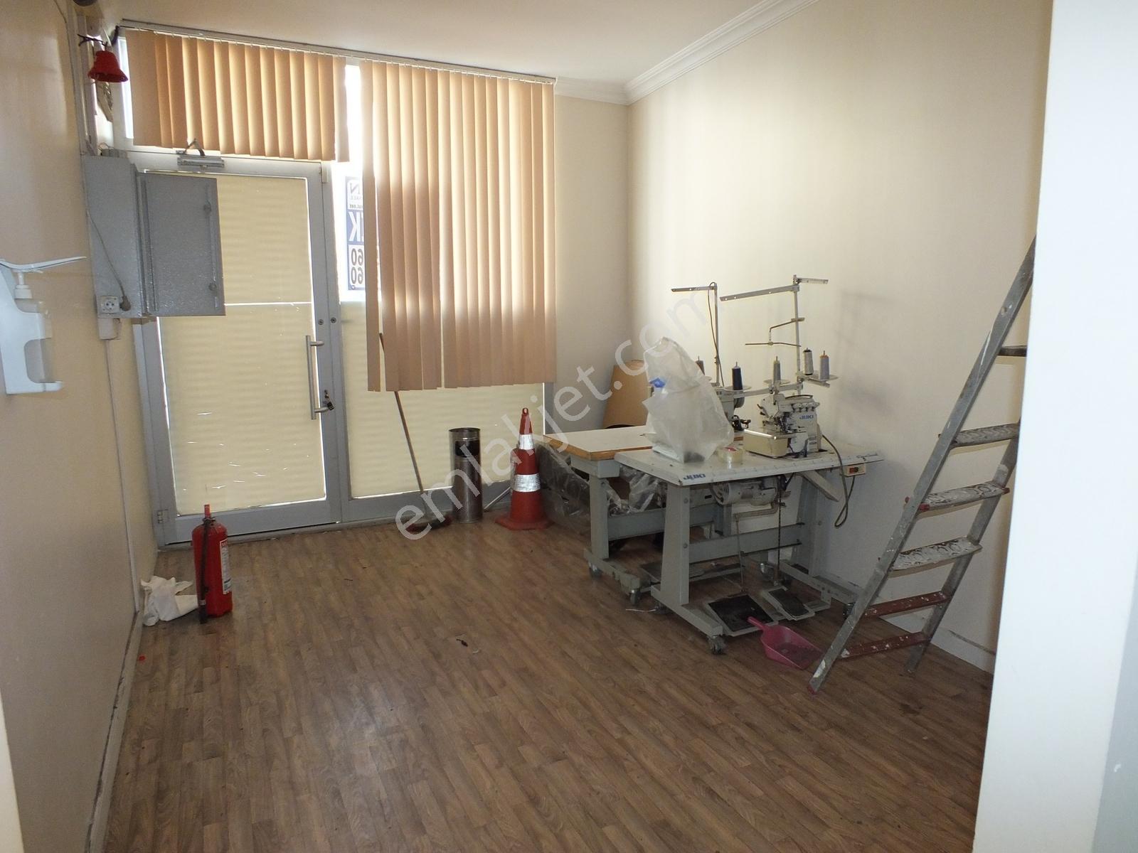 Pendik Esenler Mah. Kiralık İskanlı 300m2 Mağaza Tekstil Dükkan - Görsel 34