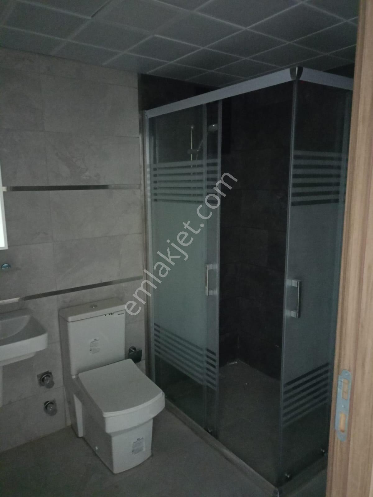 Göl Manzaralı Kapalı Mutfaklı 3+1 Kiralık Daire - Görsel 18