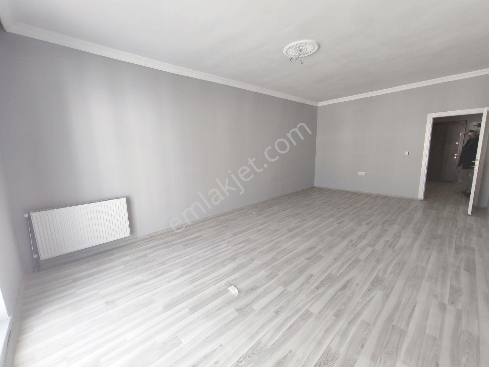 Fırsat Var.tek Apartmanı 3.katta 4+1 160 M2 Ara Kat Daire - Görsel 4