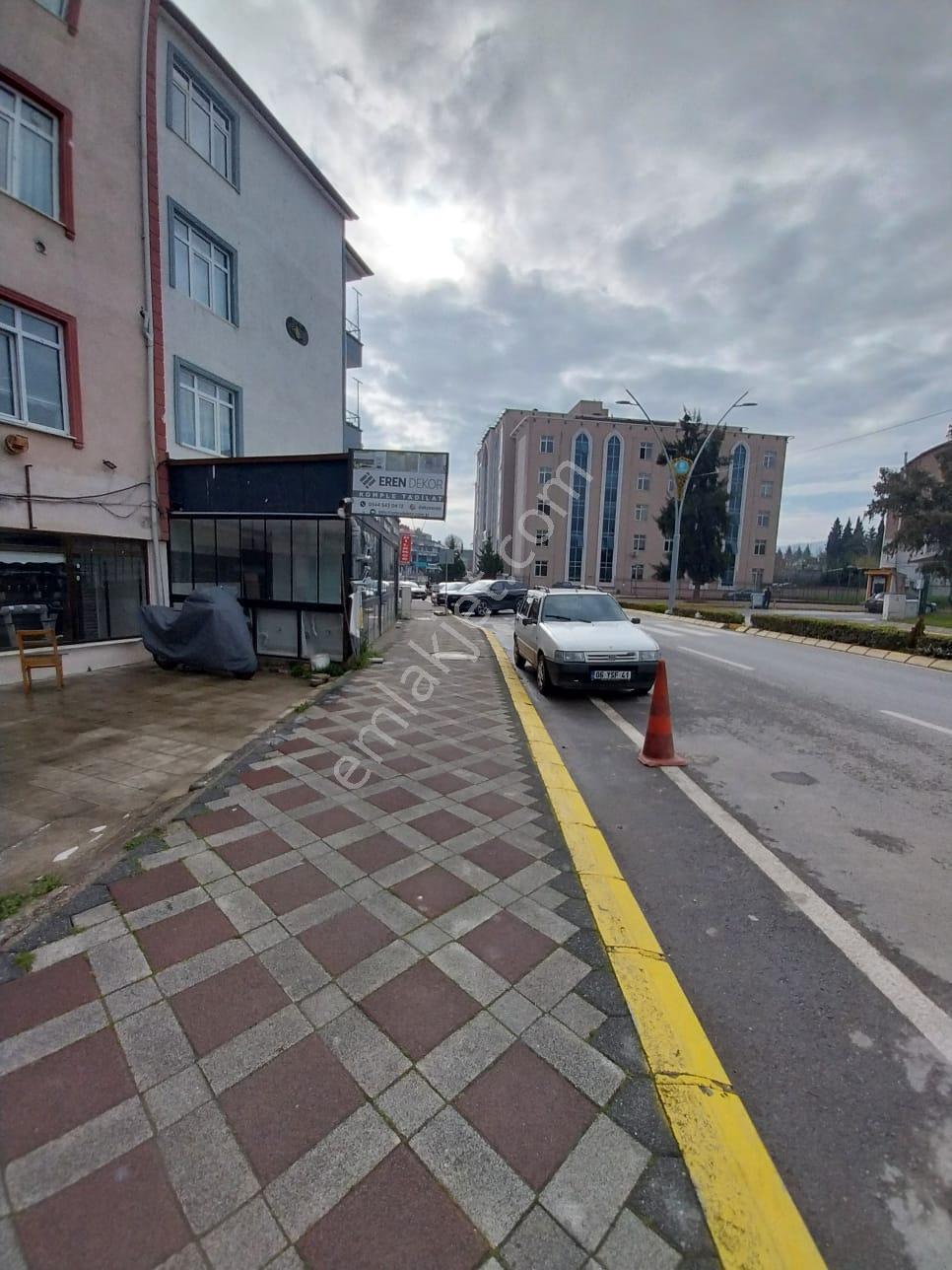 Kocaeli Gölcük Kavaklı Mahallesi Satılık 100 M² Kiracılı Dükkan - Görsel 4