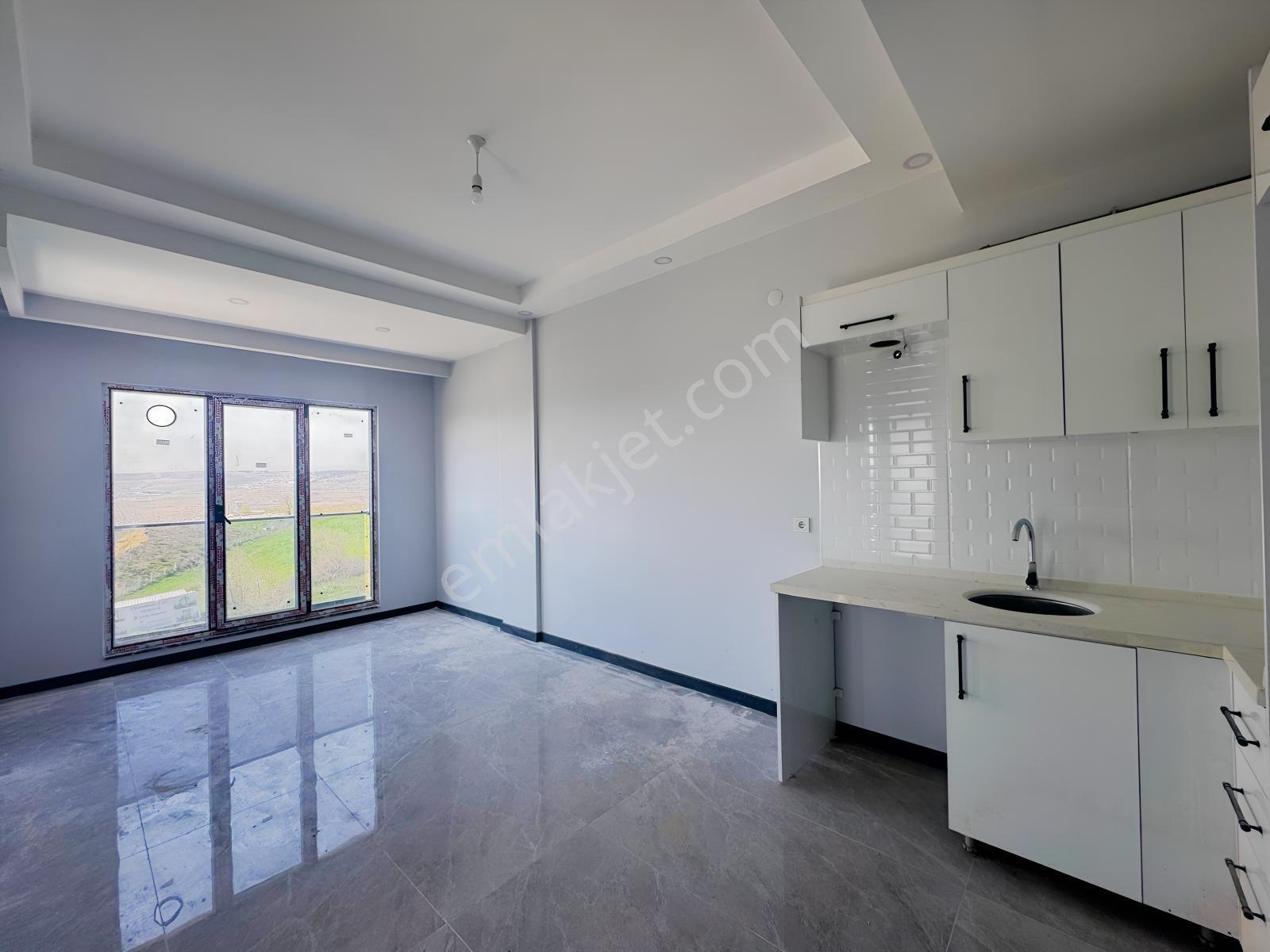 İstiklal Mahallesinde Şehir Manzaralı 1+1 , 2+1 Lüx Daire - Görsel 21