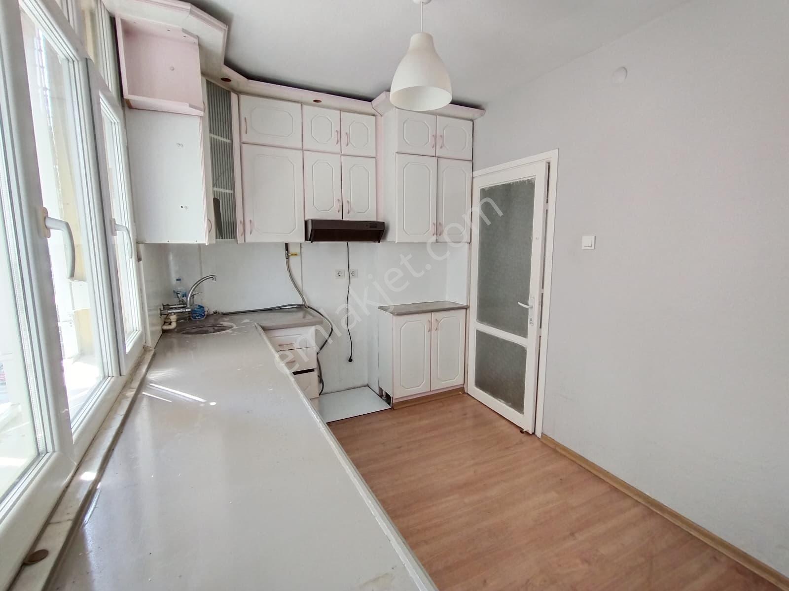 Girne Bulvarı Üzerinde Aydınlık Bakımlı 3+1 Fırsat Daire H-46 - Görsel 13