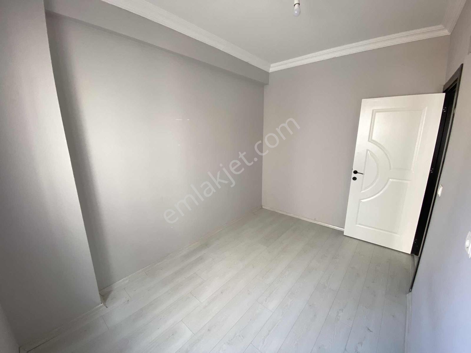 Osmangazide Satlık 1+1 İskanlı Daire - Görsel 4