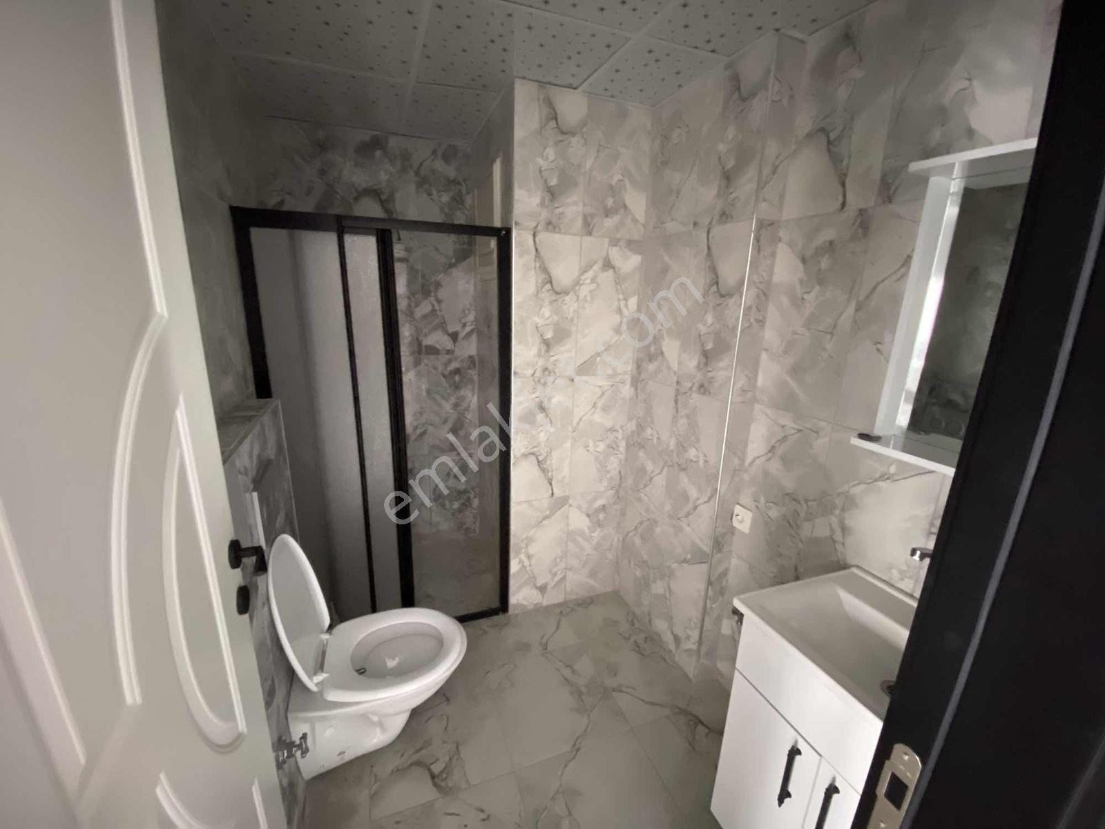 Osmangazide Satlık 1+1 İskanlı Daire - Görsel 2