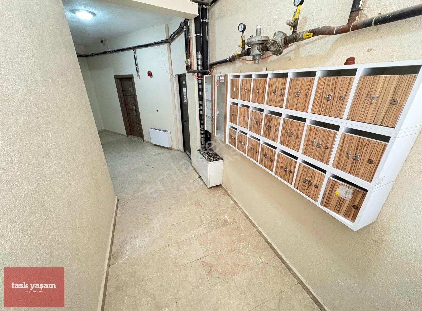 Köşklüçeşme Yeni Bağdat Cad.'de Ön Cephe 2+1 Geniş Satılık Daire - Görsel 11