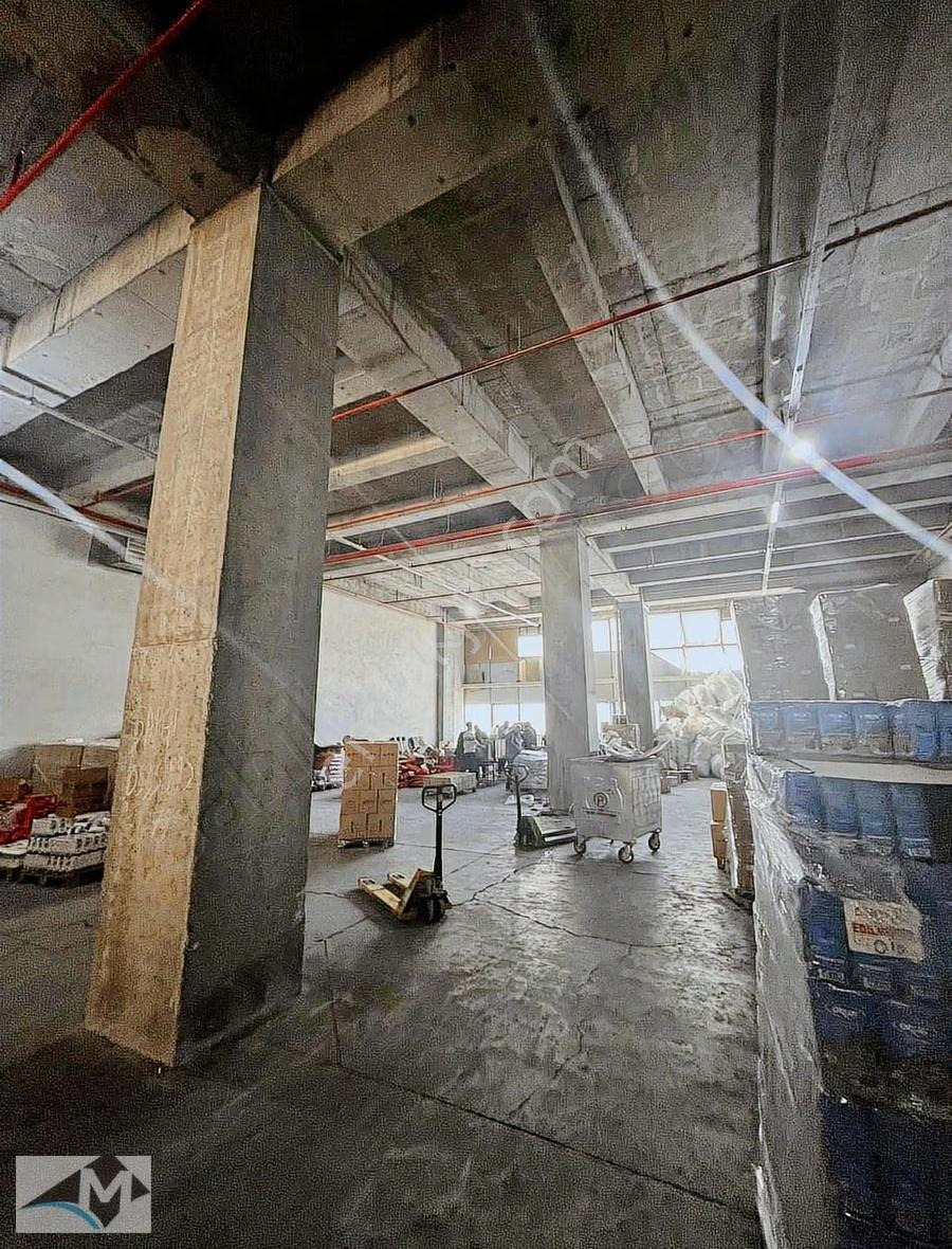 İkitelli Osb 600m2 Tır Kamyon Yaklaşır