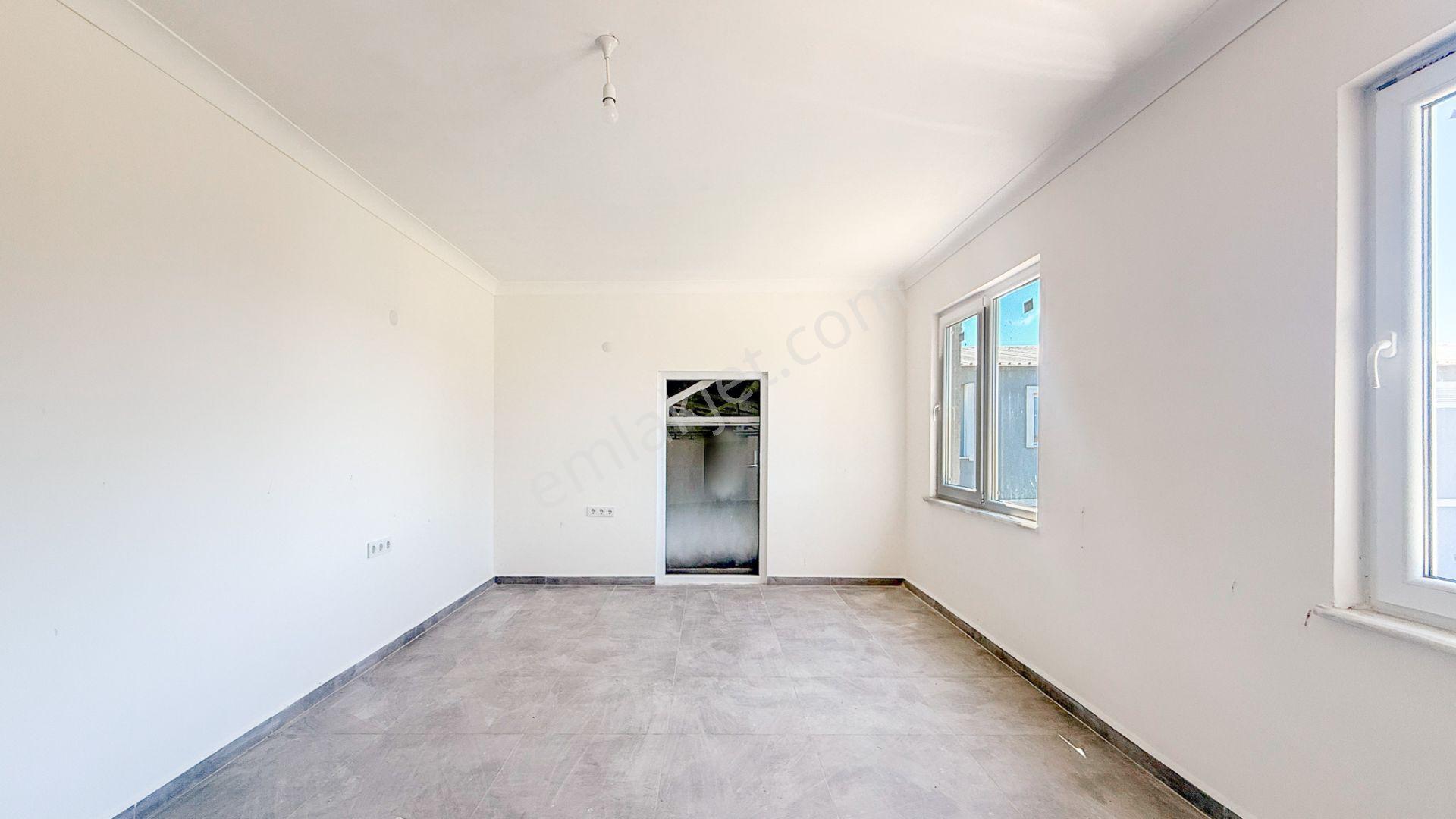 Burhaniye-edremit Yolunda, Toplam 7000 M² Alanlı Kiralık Depolar - Görsel 6