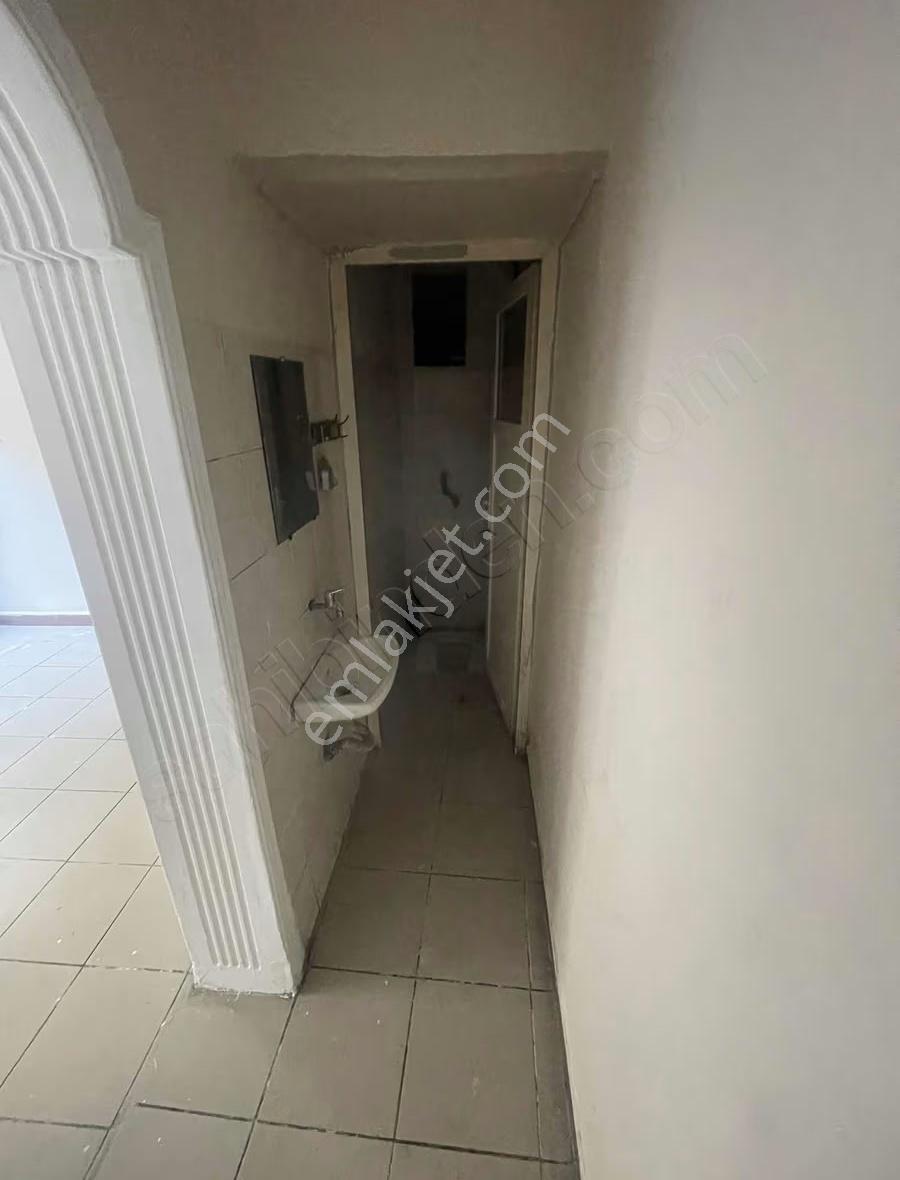 Bayrampaşa Yenidoğan Mahallesi Şafak Sokak Kiralık Dükkan! - Görsel 5