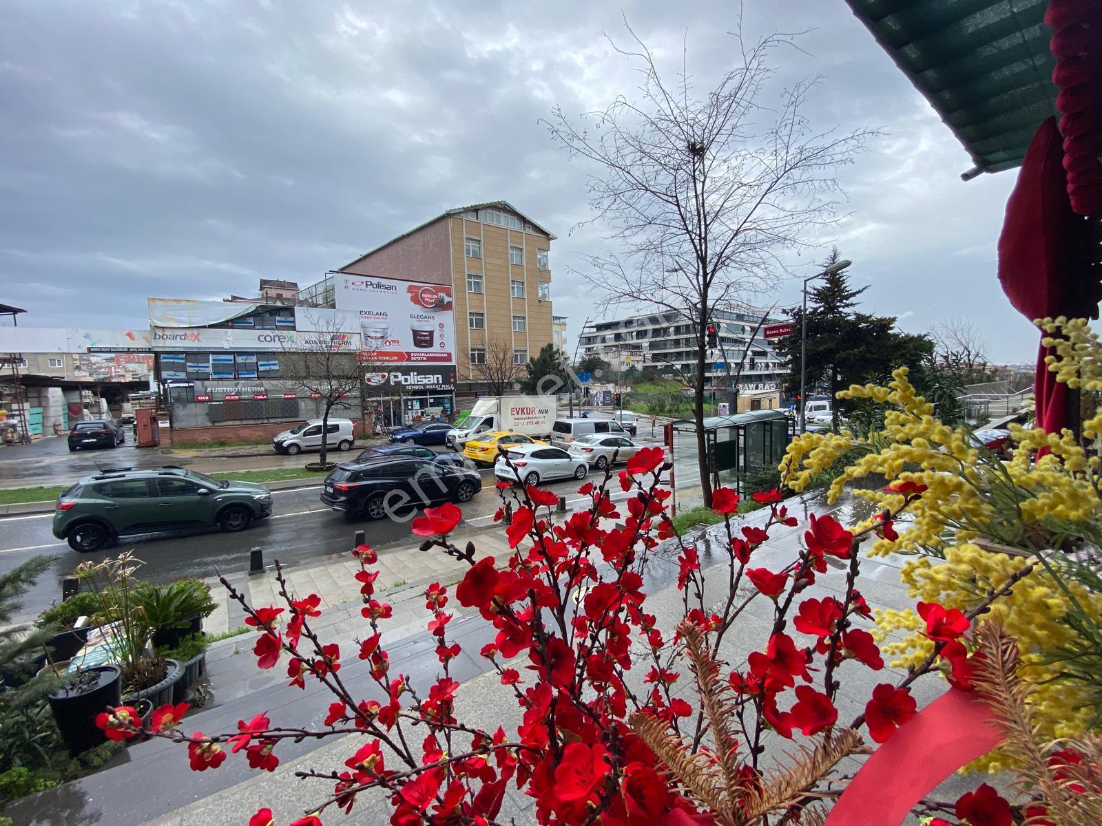 Remax Anı 'dan Çengelköy Bosna Bulvarı 'nda Kiralık Dükkan - Görsel 9