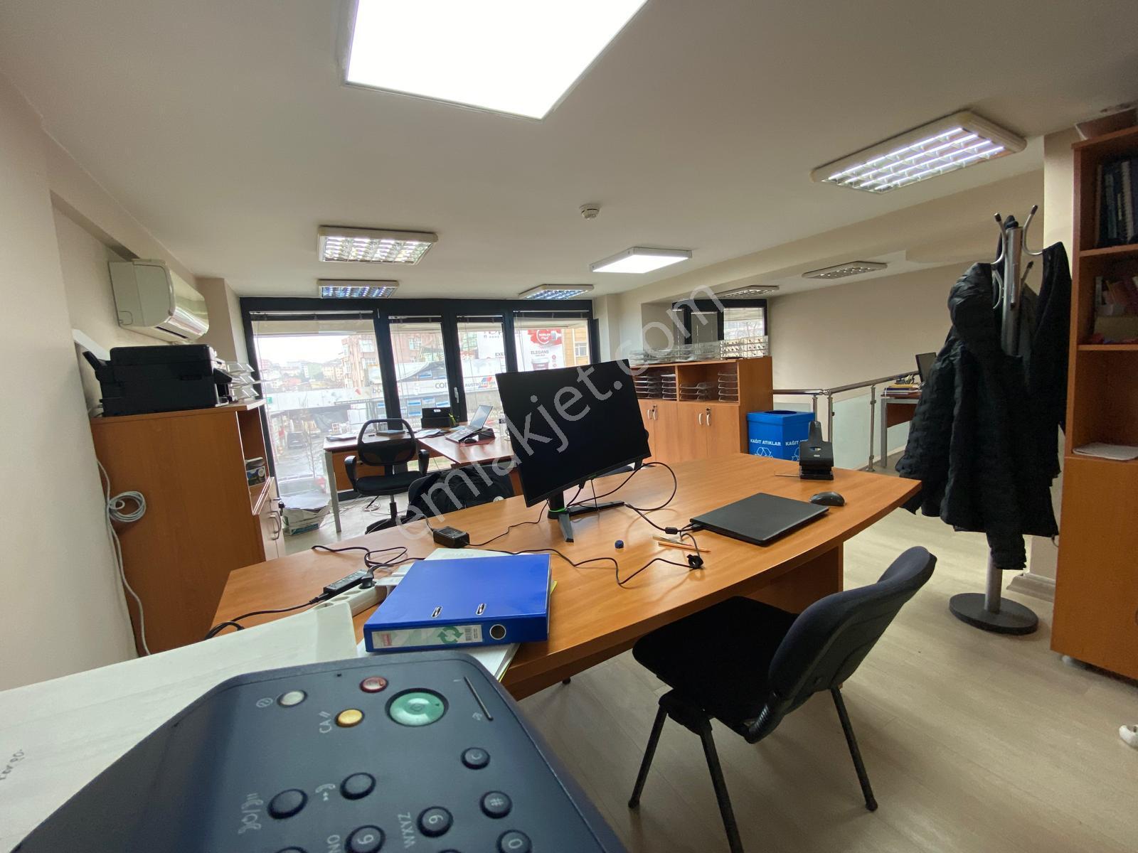 Remax Anı 'dan Çengelköy Bosna Bulvarı 'nda Kiralık Dükkan - Görsel 21
