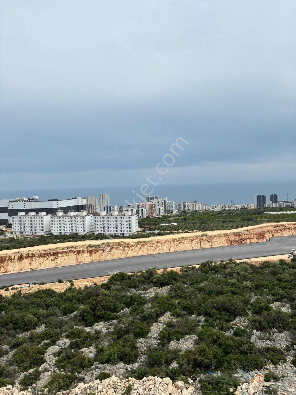 Deniz Manzaralı Lüks 1+1 Daire Fırsatı - Görsel 6