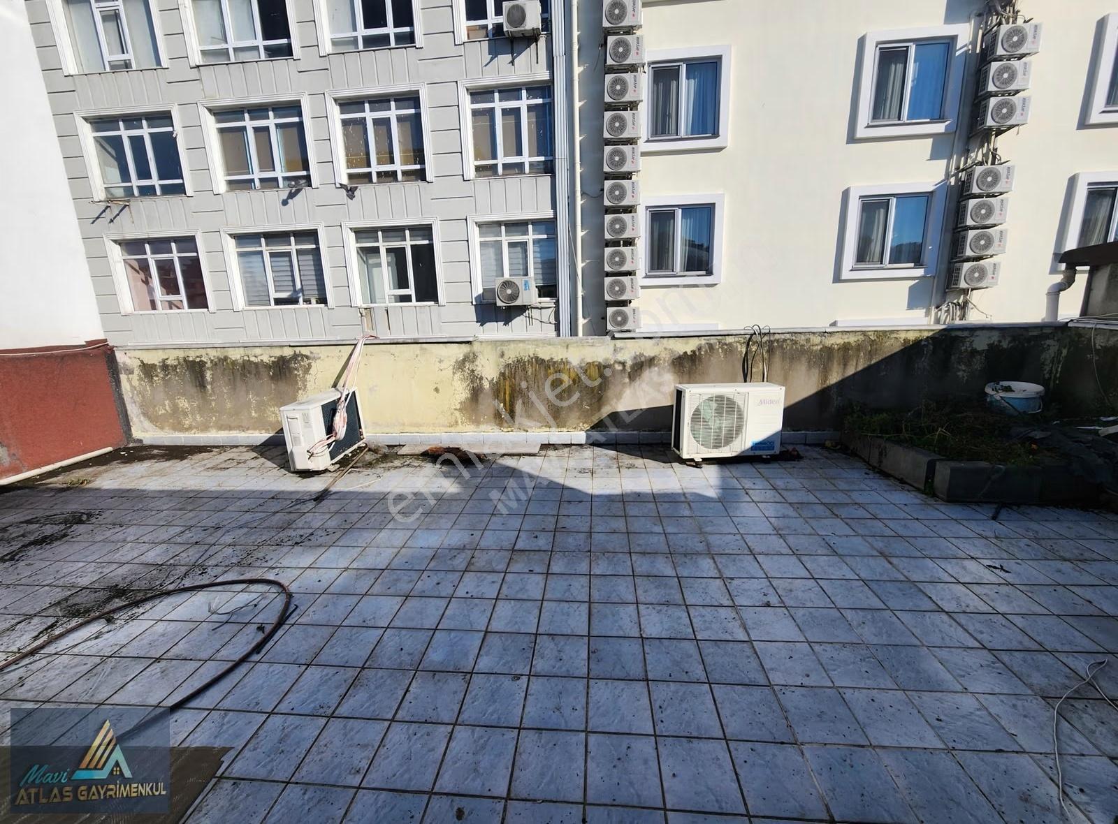 Mavi Atlas'tan Site Camii Katşısı Kiralık Çatı Katı Ofis - Görsel 3