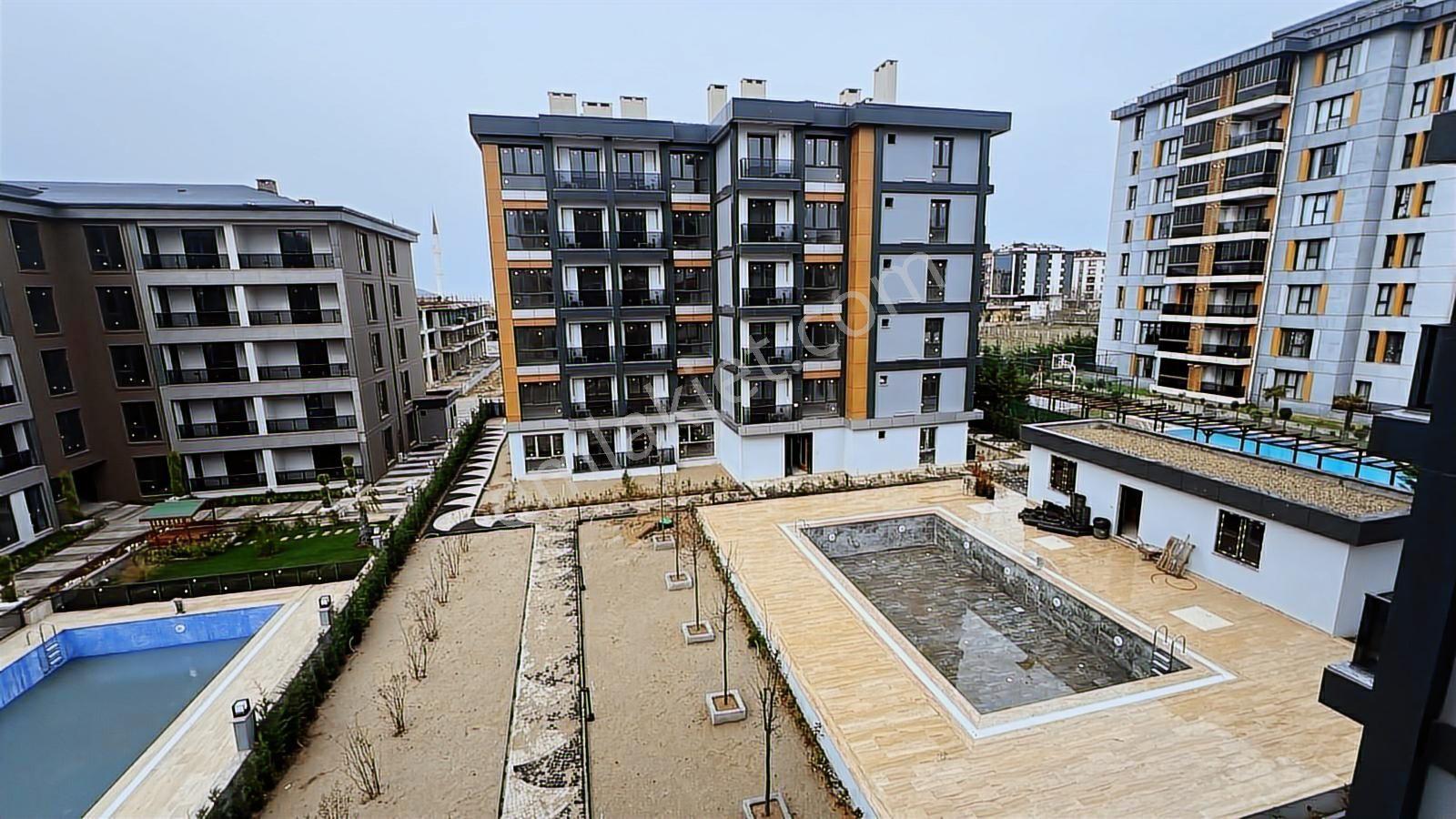 Çerkezköy Tepe'de Havuzlu Site İçerisinde 1+1 Kiralık Daire - Görsel 9