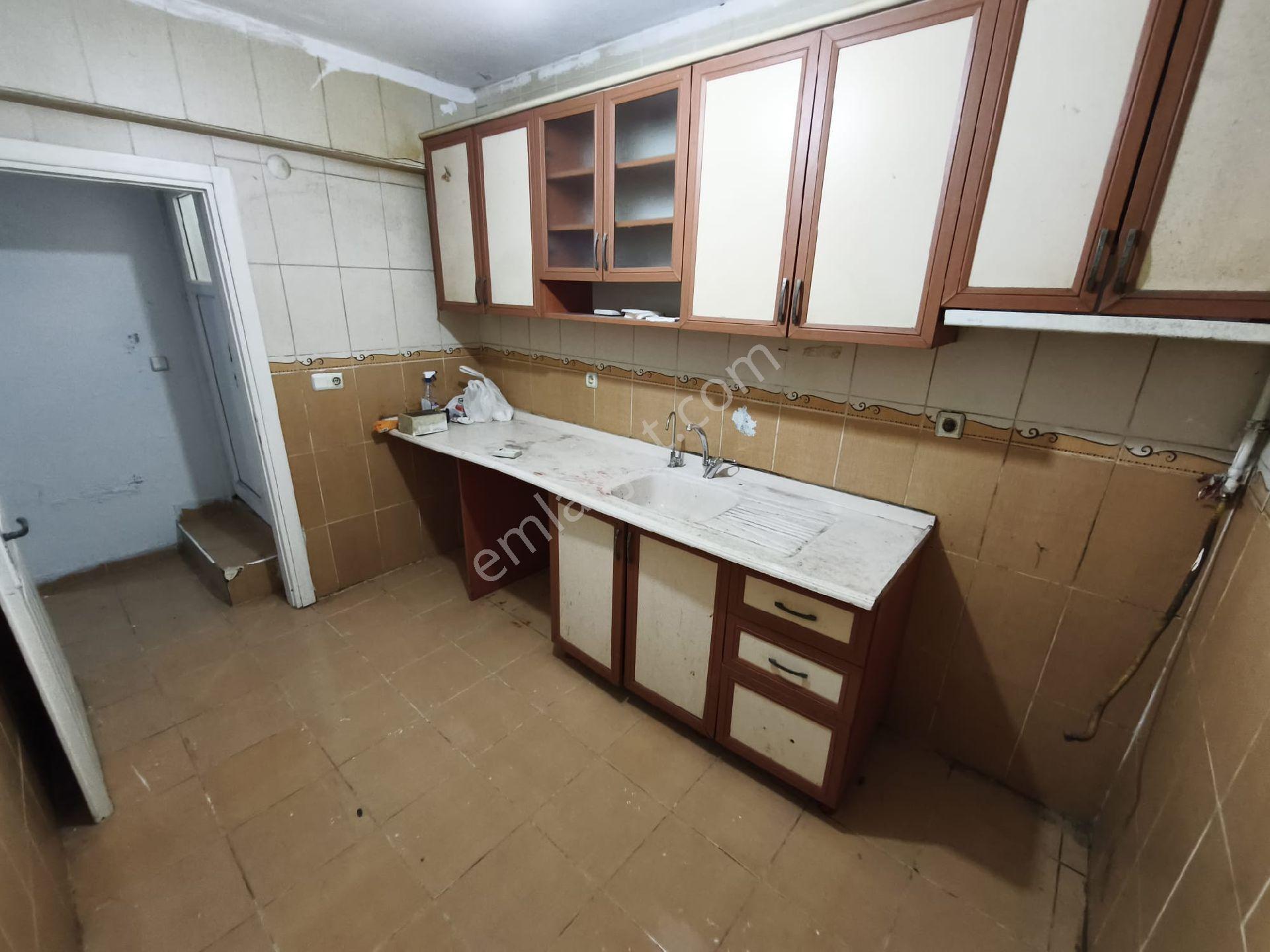 Hicret Emlaktan Esenler Fatih Mah 2+1 107 M2 Satılık Daire Acil - Görsel 13