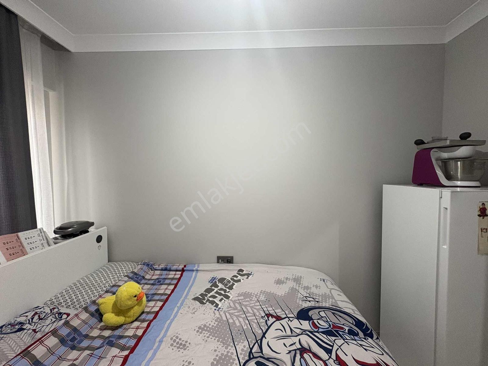 Alaçatı'dan İncek'te Bulvar Okul Market Yakını Cam Balkonlu 2+1 - Görsel 28