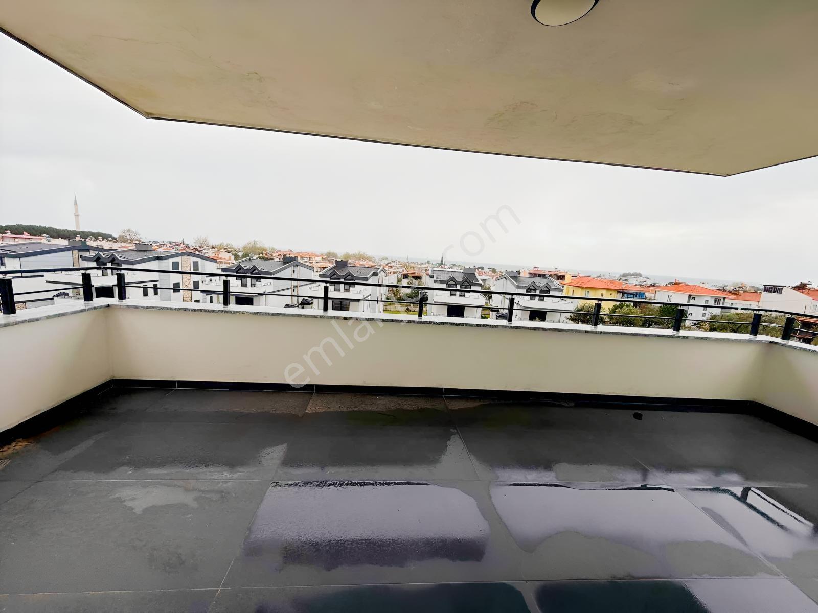 Bulut Gayrimenkul'den Altınoluk'ta Havuzlu Tripleks Villa - Görsel 18