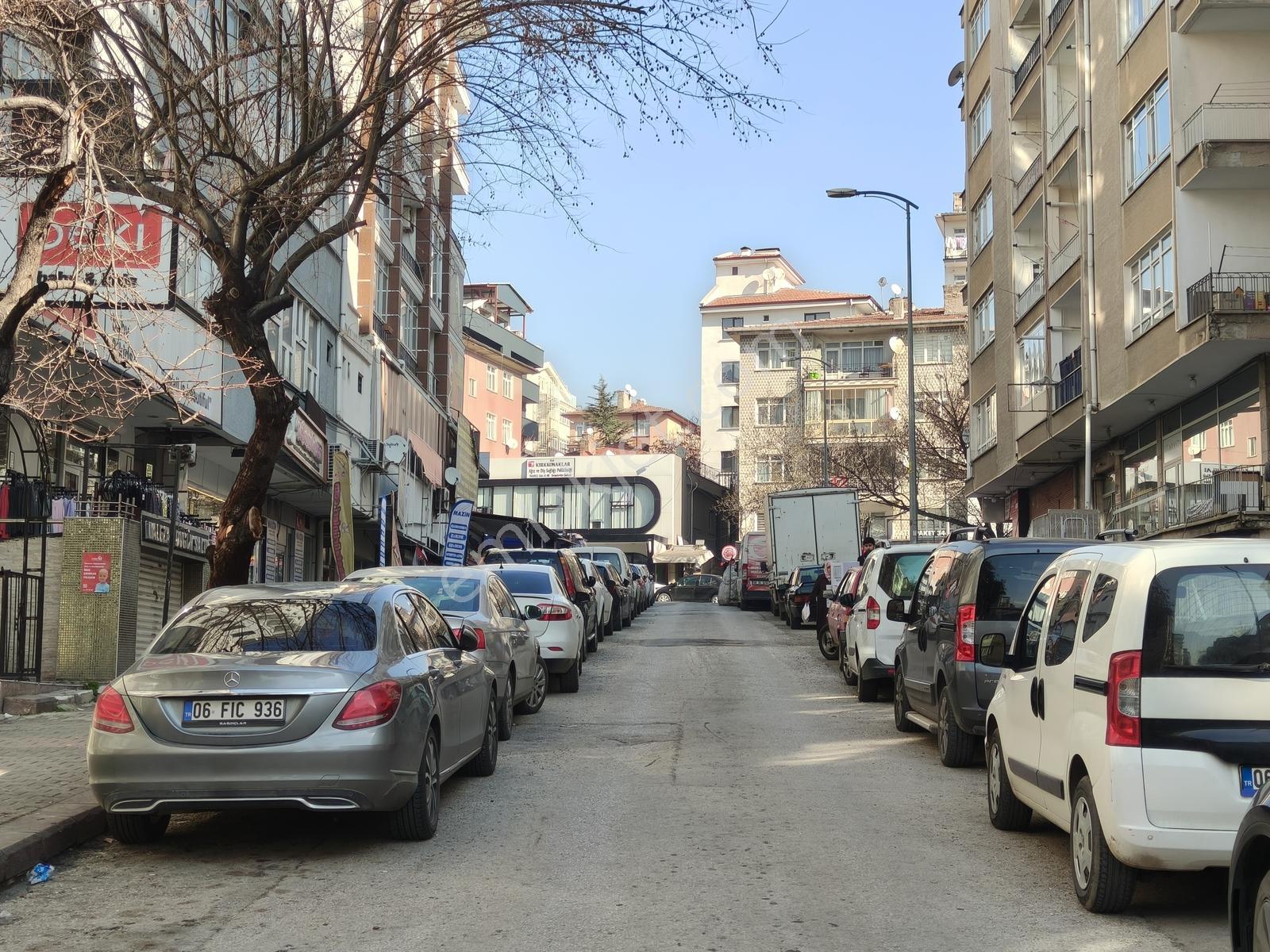 Emaks'tan/demetevler/359 Cad./iyi Konumda/yapılı/fırsat 3+1 - Görsel 35