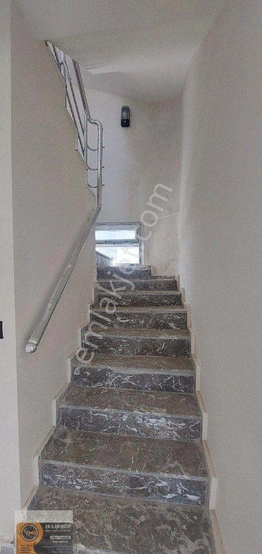 Dikili Salihleraltinda Havuzlu Site İçerisinde 3+1 Satılık Tribleks Villa - Görsel 18