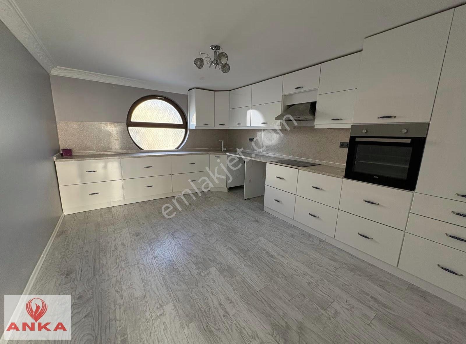 Demirci'de Satılık 6+1 Lüks Villa, 550 M² Arsa, 4 Kat - Görsel 7
