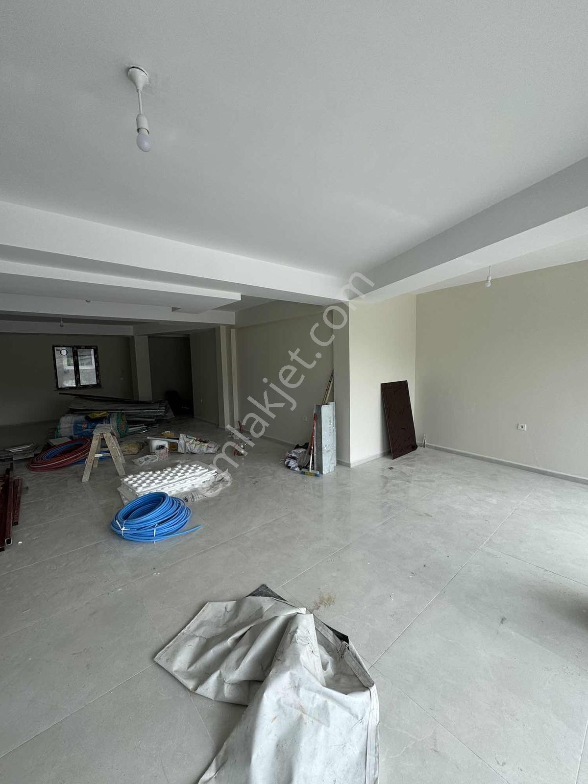 Özbil Gayrimenkul'den Kiralık 190m² Sıfır Depolu Dükkan - Görsel 20