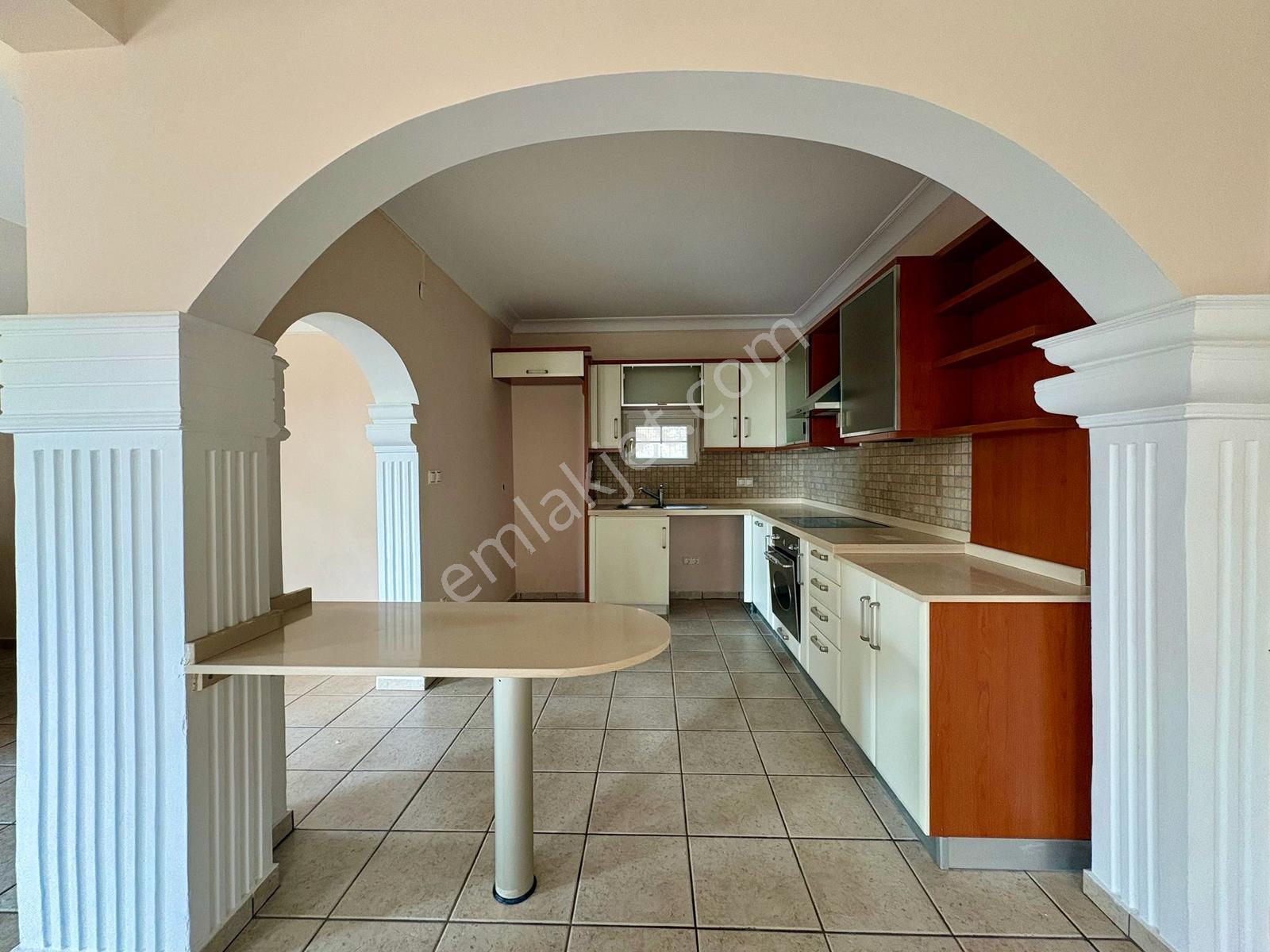 Kumbahçede Keyifli Müstakil Villa - Görsel 22