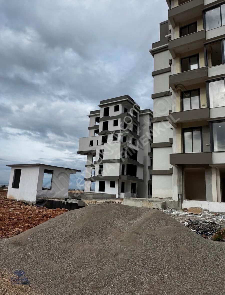 Antalya Aksu Altıntaş Mh. Satılık 1+1 Sıfır Katda Fırsat Daire