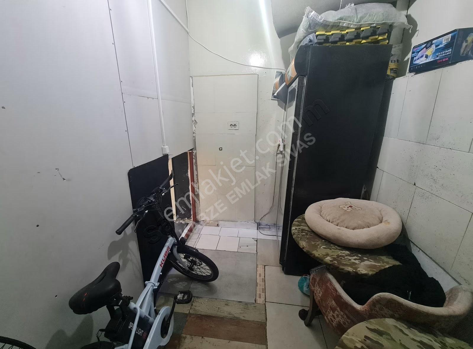 Sivas Kafeler Sokak'ta Satılık 42m² Dükkan - Kabze Emlak - Görsel 2