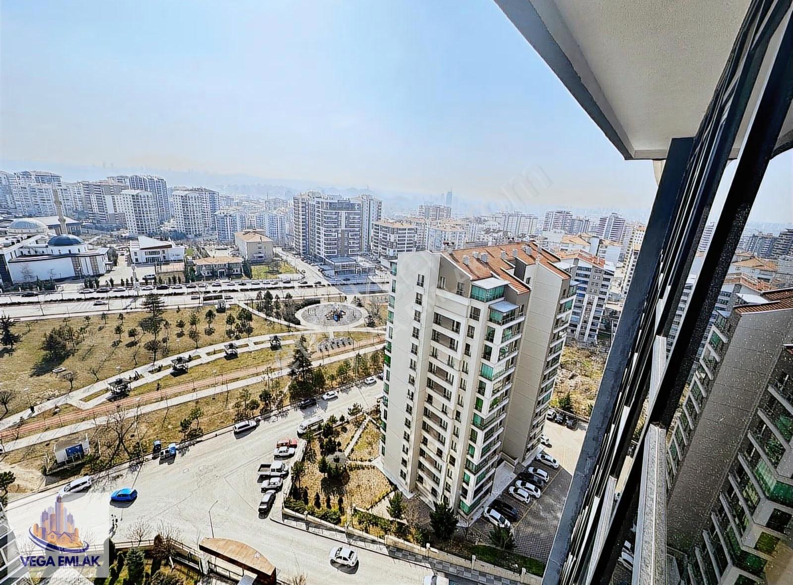 Vega Emlaktan Manzaralı Merkezi Lokasyonda 4+1 Site Dairesi