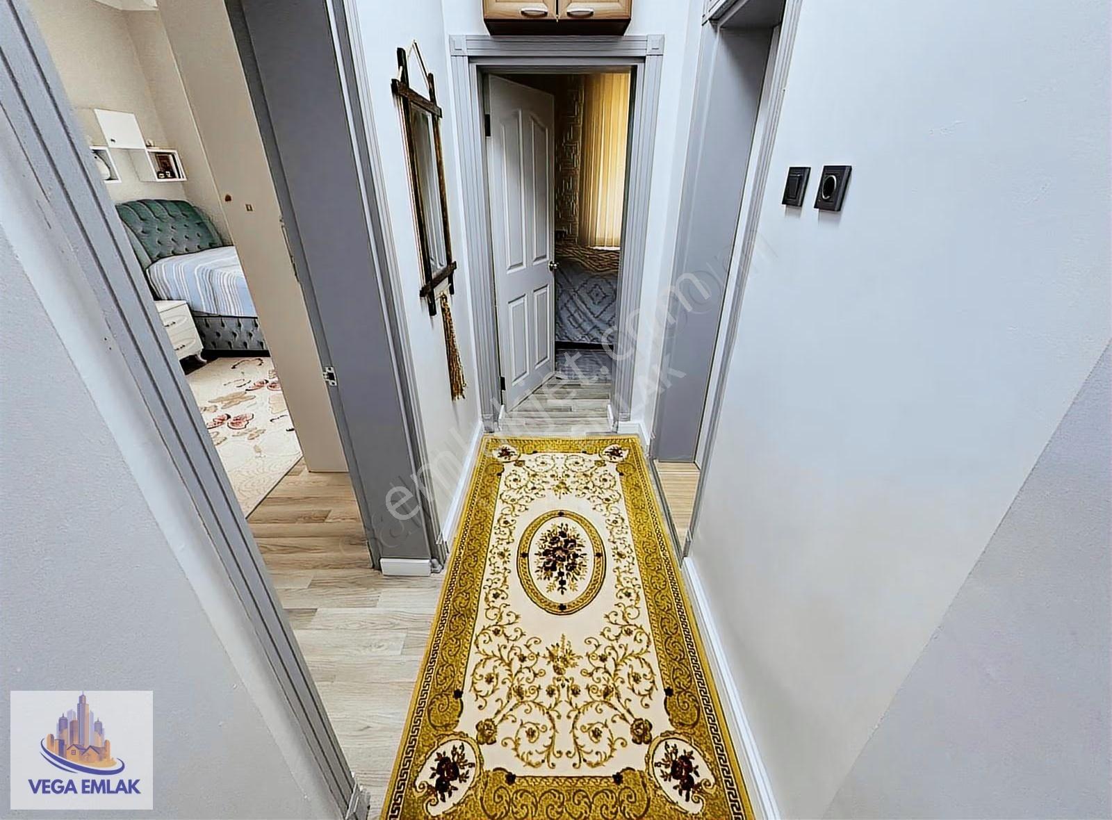 Vega Emlak'tan Çevreli'de Cadde Üstü Full Yapılı Giriş Kat Daire - Görsel 28