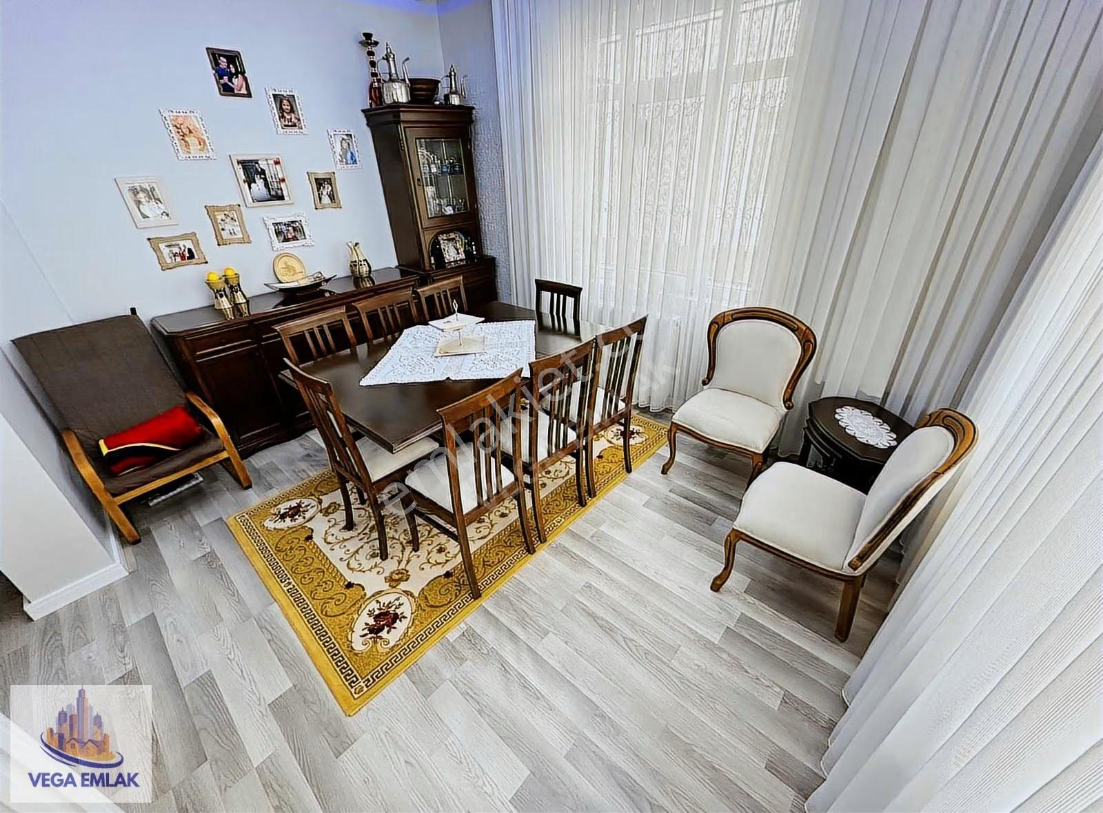 Vega Emlak'tan Çevreli'de Cadde Üstü Full Yapılı Giriş Kat Daire - Görsel 18