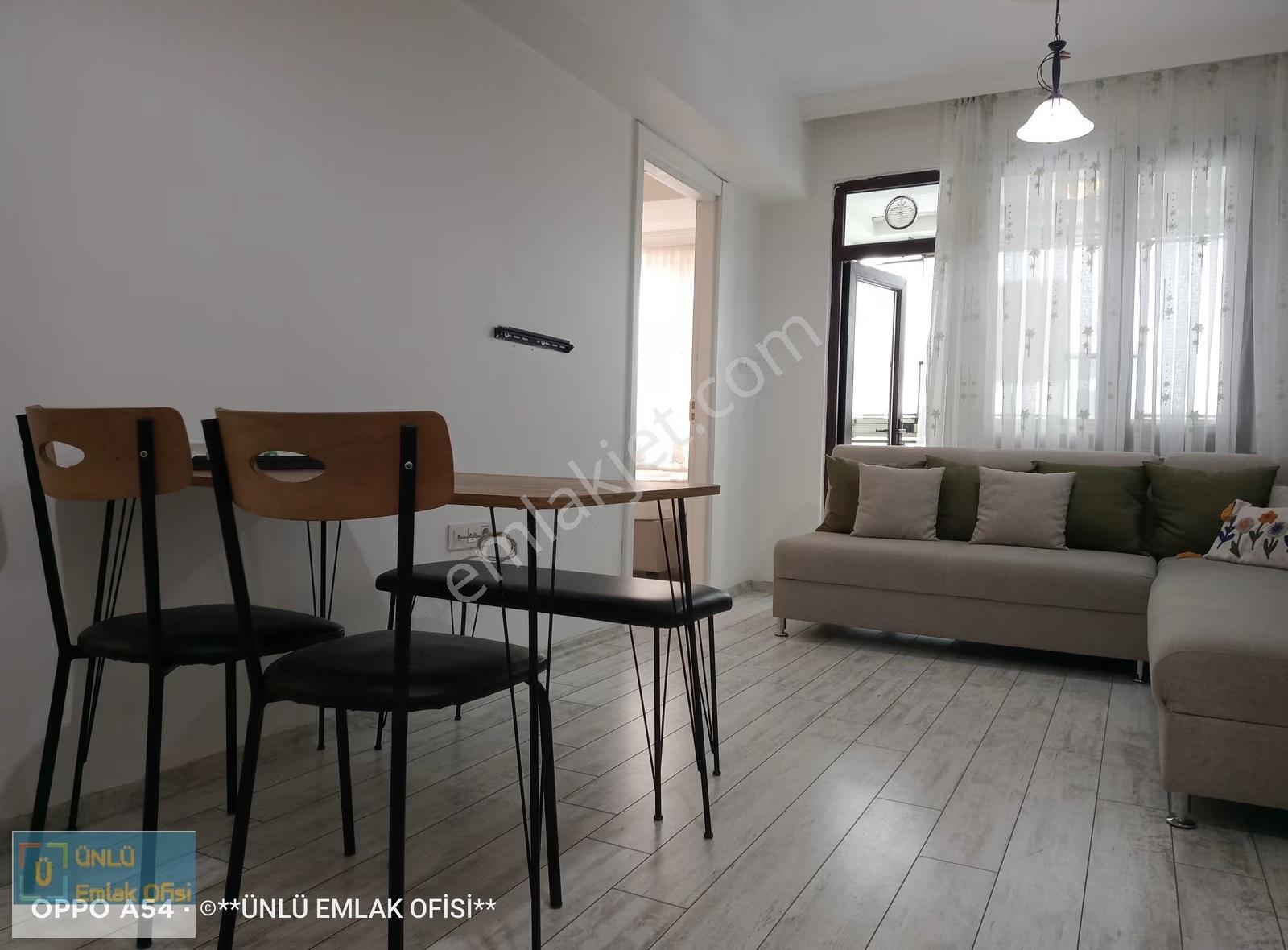 Ünlü Emlaktan Şehrin Merkezi Konumunda Arakat Lüks Eşyalı Daire - Görsel 10