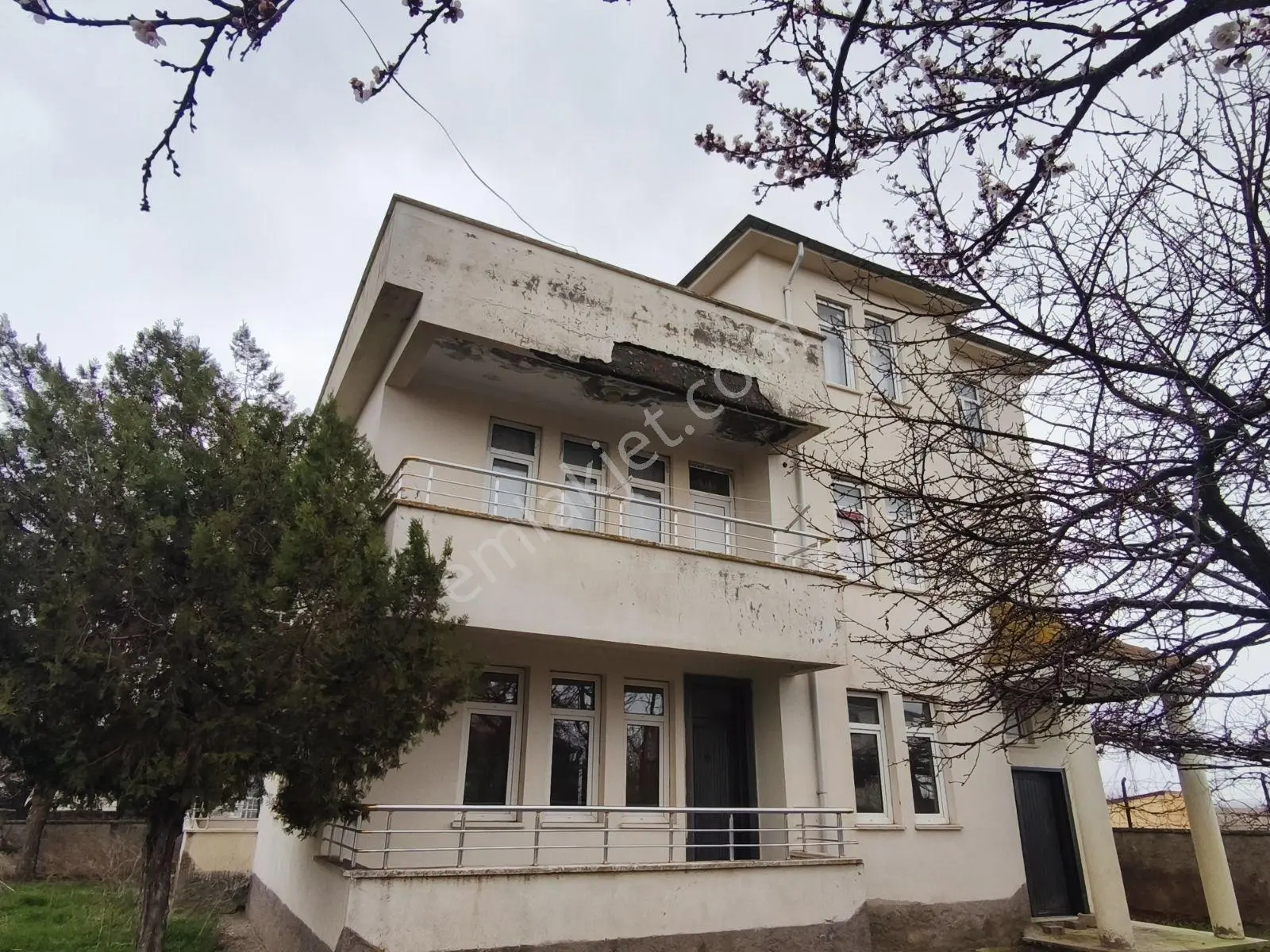 Fırsat Var,150m2 Daireler 80m2 Çatı Kat Müstakil Apt.
