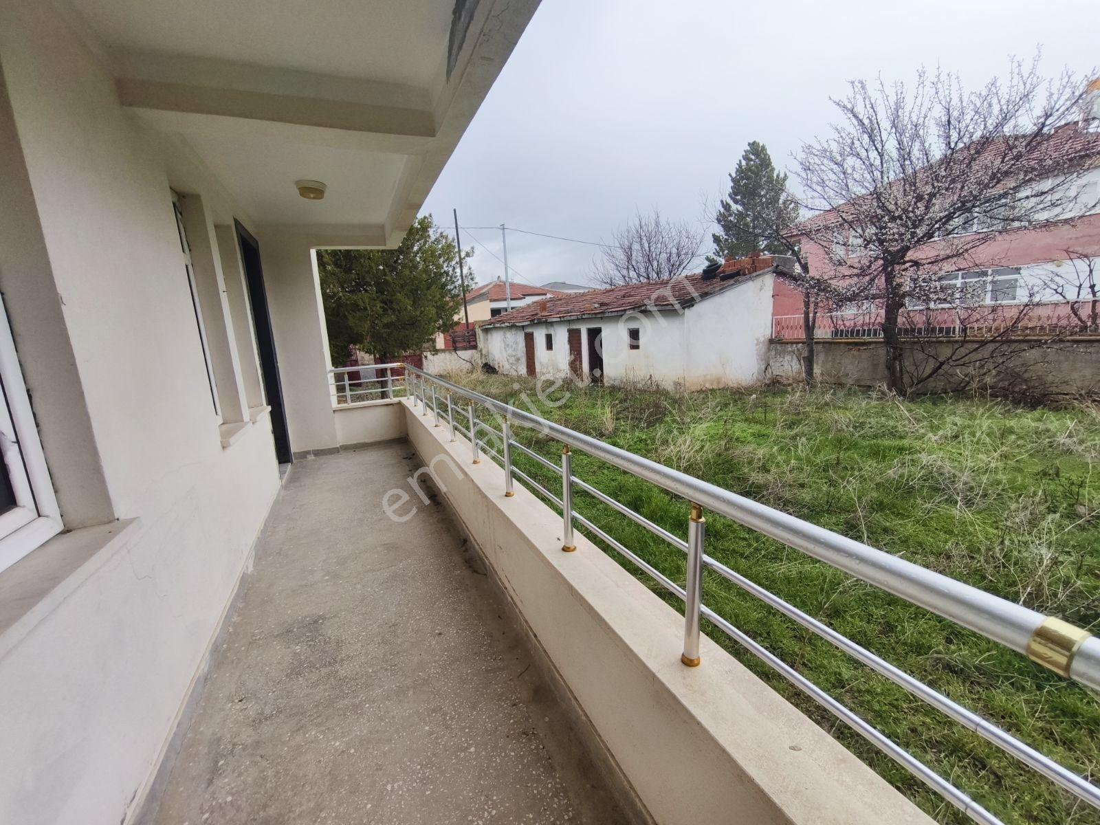 Fırsat Var,150m2 Daireler 80m2 Çatı Kat Müstakil Apt. - Görsel 21