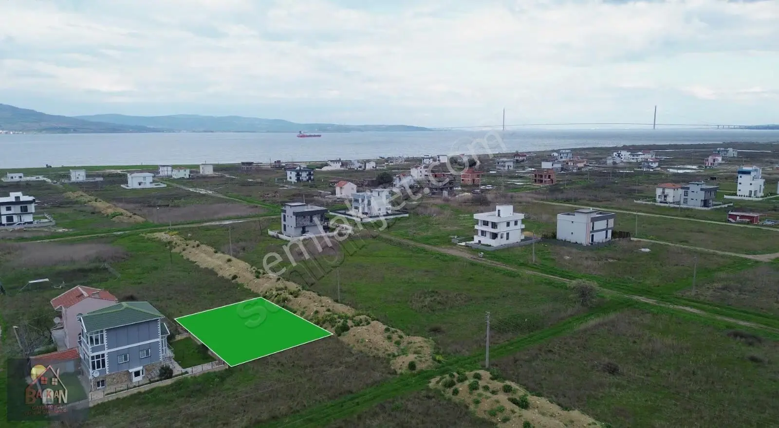 Çanakkale Lapseki Umurbeyde Denize 500 Metre %25 İmarlı Arsa