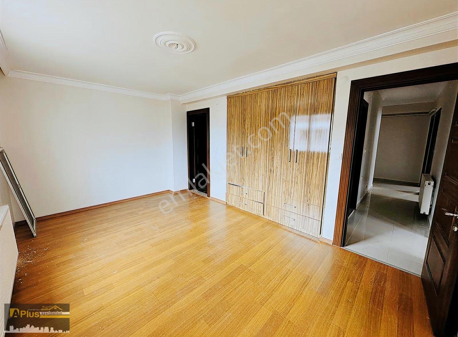 A Plus Gayrimenkulden Ana Cadde Üzeri Satılık 4+1 Lüks Daire - Görsel 3
