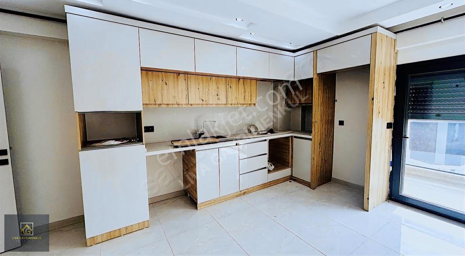 Görece'de Lüks 4+1 Dubleks Daire: 200m² Teraslı, Sıfır Satılık - Görsel 16