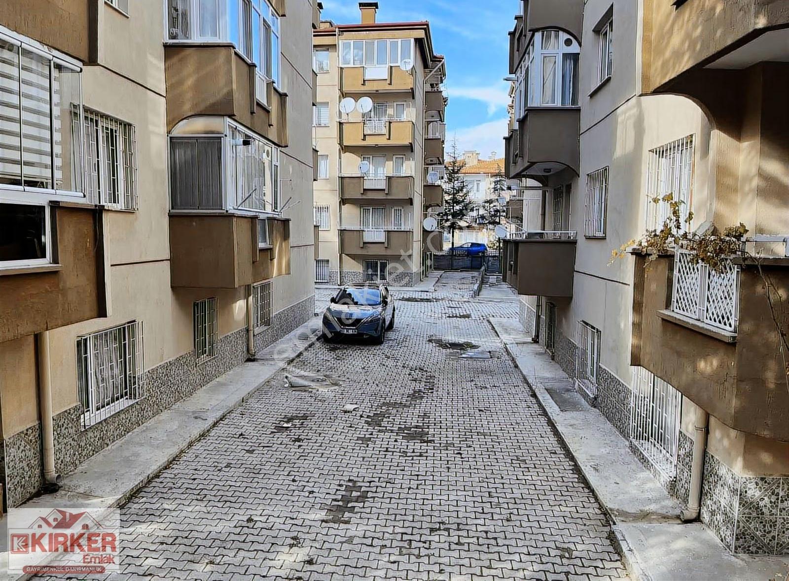 Kırker'den İstiklal Mh. 120 M² Satılık Bakımlı Home Ofis&daire!