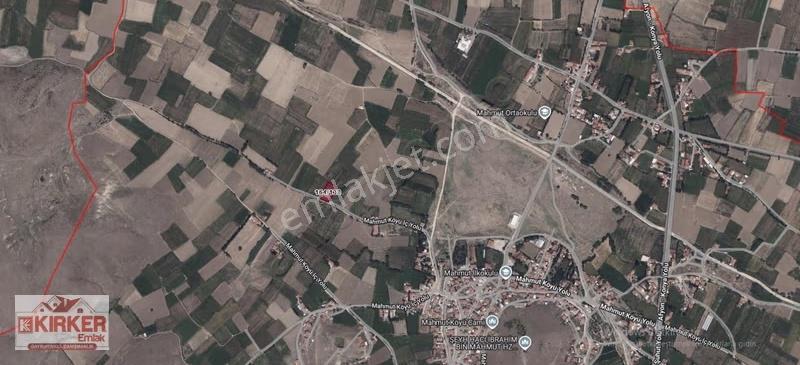 Kırker'den Şuhut Mahmutköy'de 2152 M² Satılık Fırsat Tarla !