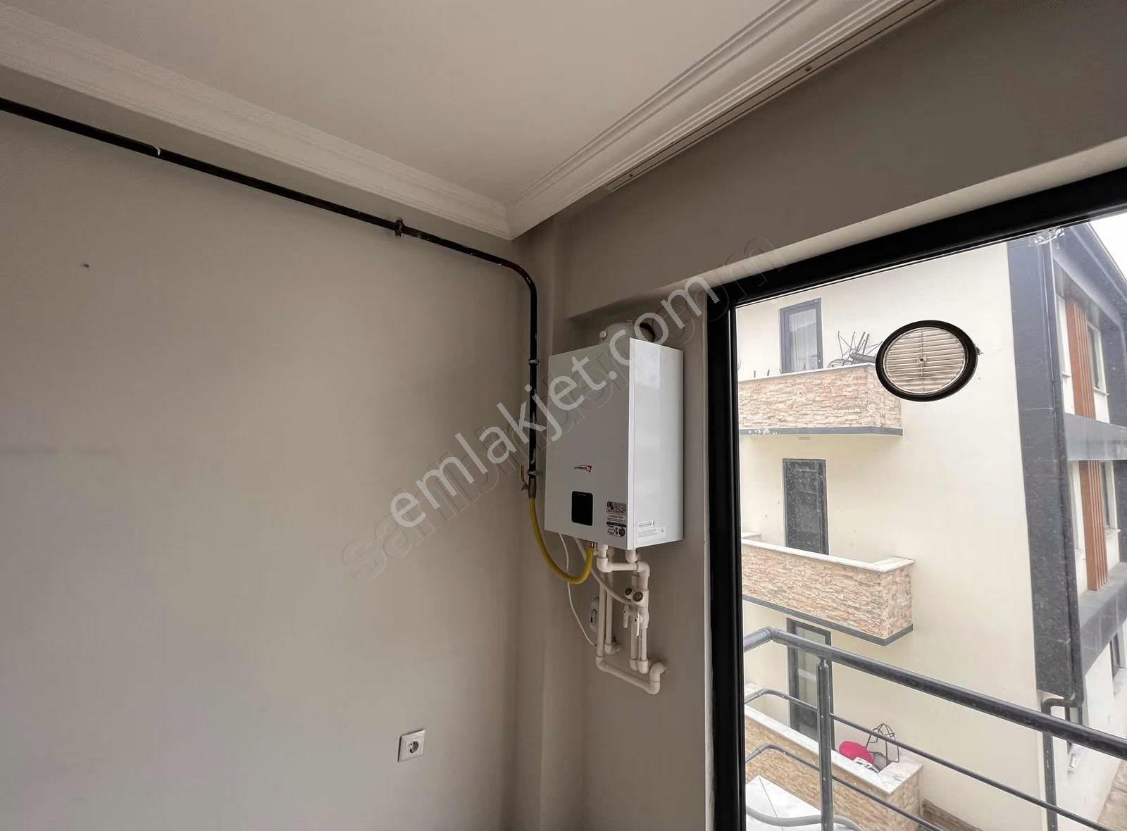 Merkeze Yakın Site Yönetimli 1+1 Kiralık Daire - Görsel 6